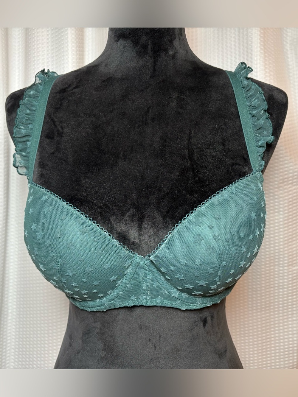 PINK Victoria’s Secret Balconette Push-up bra Hunter green ruffled straps 36C